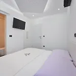 Villa Lily