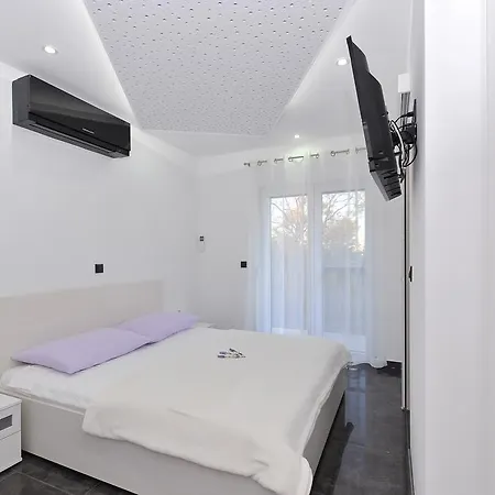 Villa Lily *