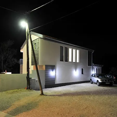 Villa Lily