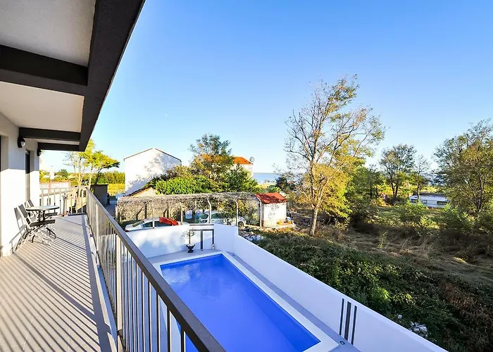 Lily Privlaka (Zadar)